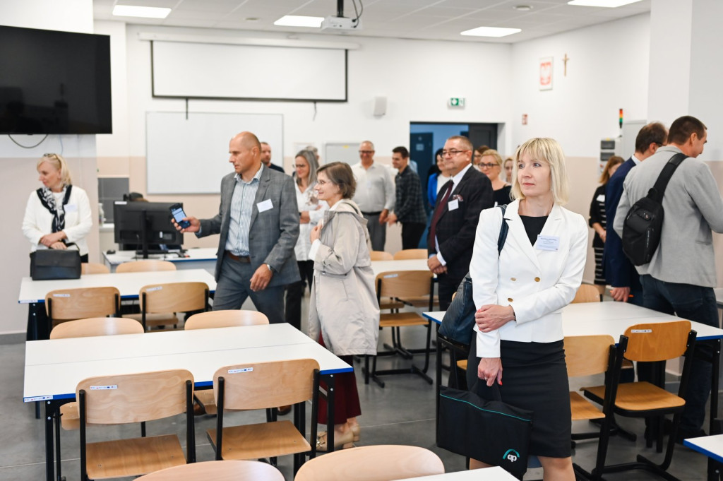 Konferencja nt. edukacji w branży elektrycznej