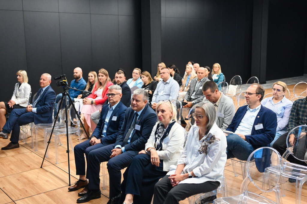 Konferencja nt. edukacji w branży elektrycznej