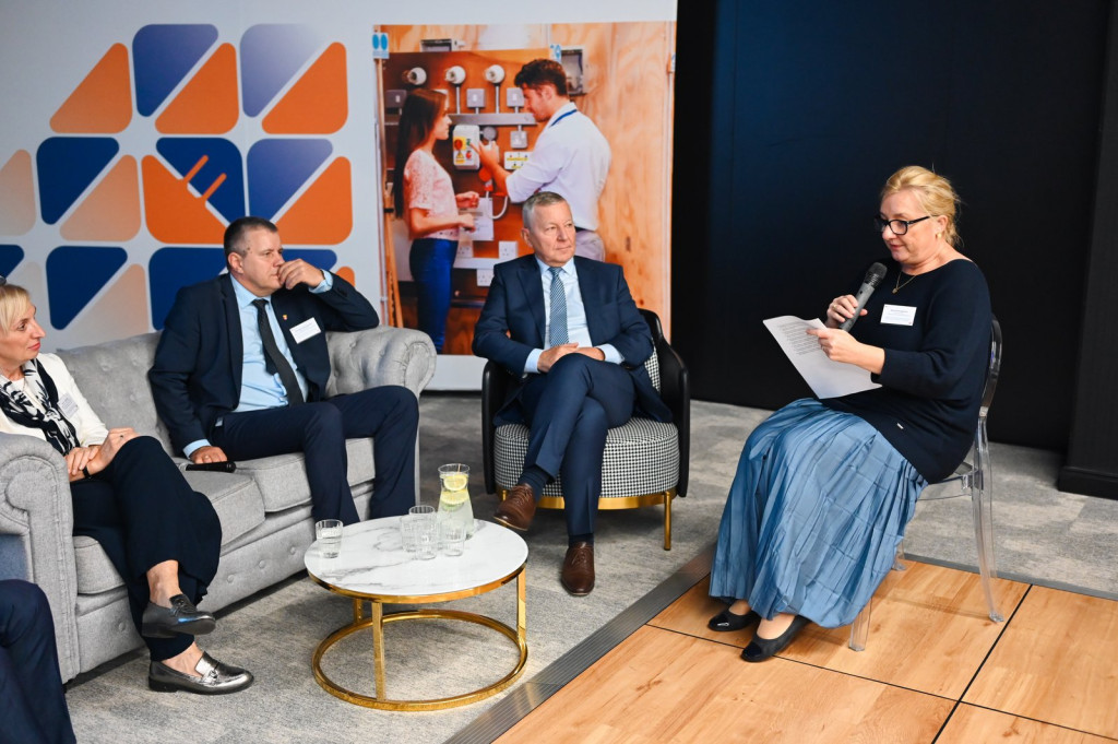 Konferencja nt. edukacji w branży elektrycznej
