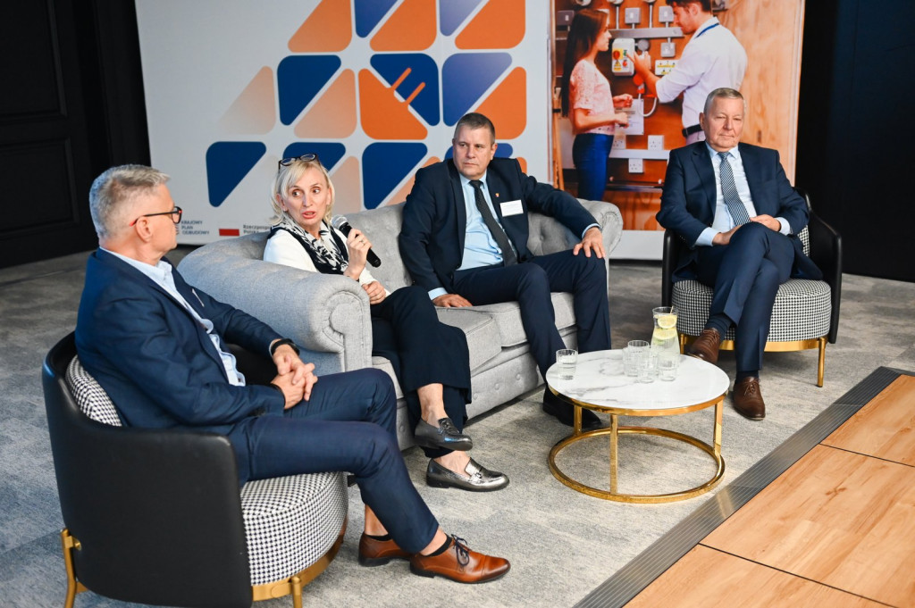 Konferencja nt. edukacji w branży elektrycznej