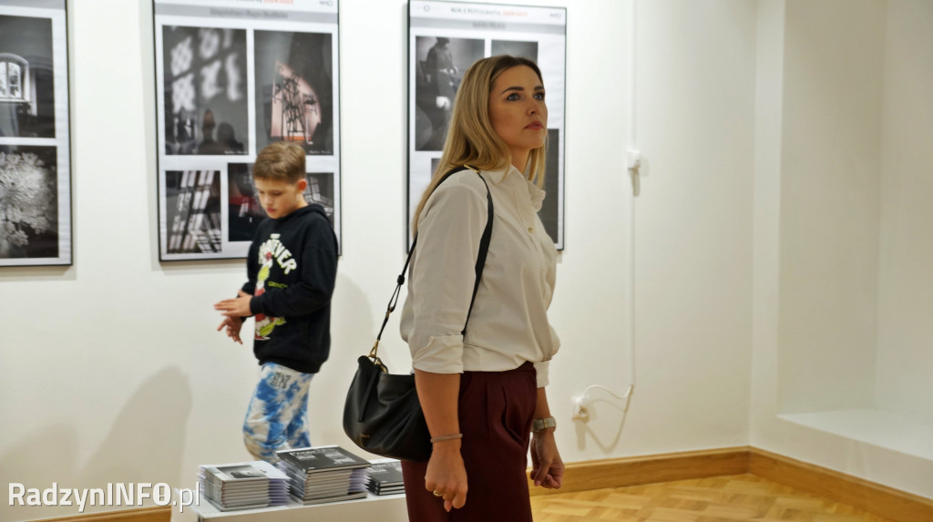 Wystawa zdjęć >>ROK z fotografią<<