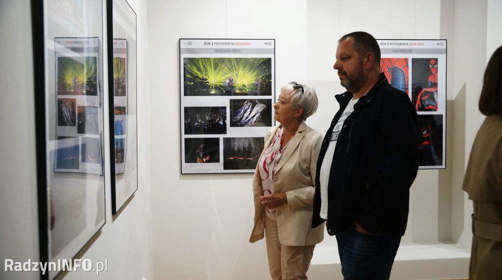 Wystawa zdjęć >>ROK z fotografią<<
