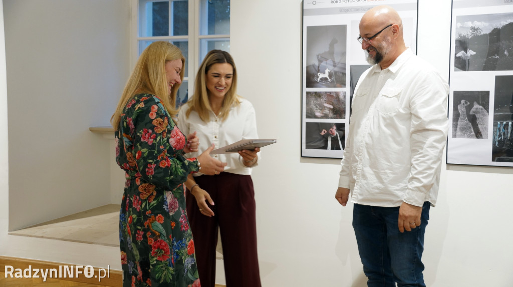 Wystawa zdjęć >>ROK z fotografią<<