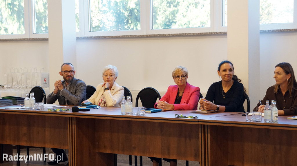 Wyróżnienia dla uczniów na sesji Rady Miasta