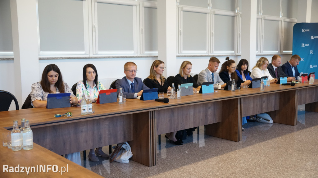 Wyróżnienia dla uczniów na sesji Rady Miasta
