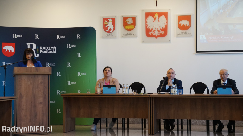 Wyróżnienia dla uczniów na sesji Rady Miasta