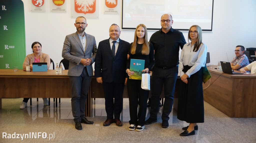 Wyróżnienia dla uczniów na sesji Rady Miasta