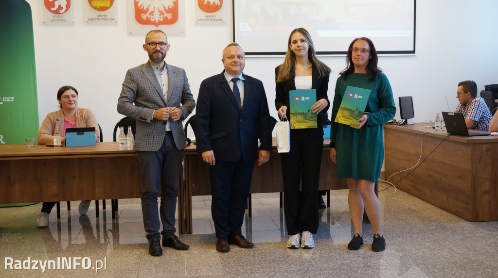 Wyróżnienia dla uczniów na sesji Rady Miasta