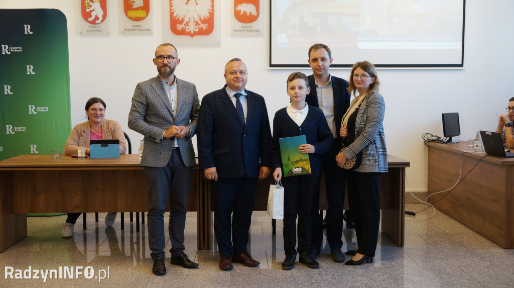 Wyróżnienia dla uczniów na sesji Rady Miasta