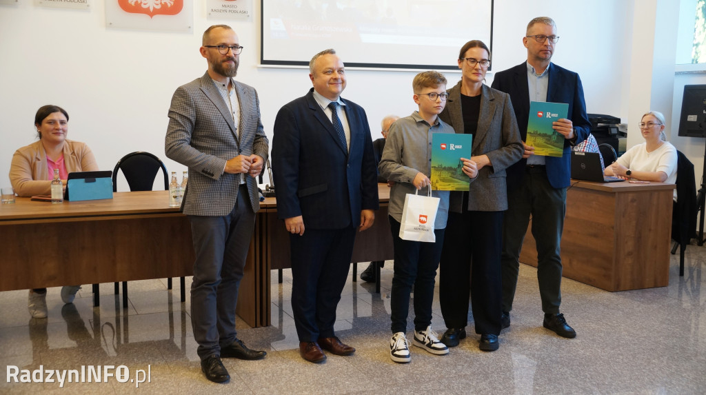 Wyróżnienia dla sportowców i trenerów na sesji RM