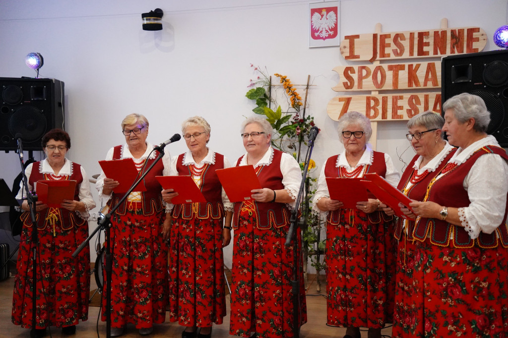 I Jesienne Spotkanie z Biesiadą w Derewicznej