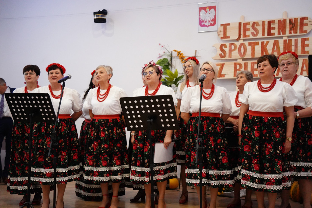 I Jesienne Spotkanie z Biesiadą w Derewicznej