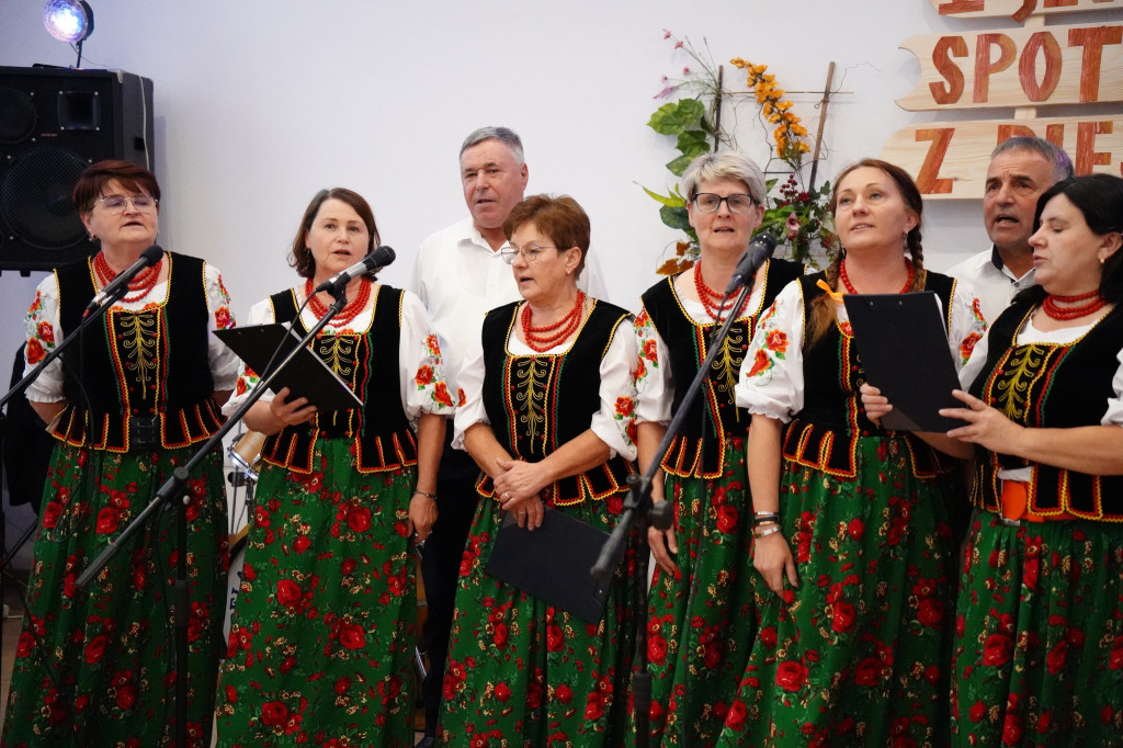 I Jesienne Spotkanie z Biesiadą w Derewicznej