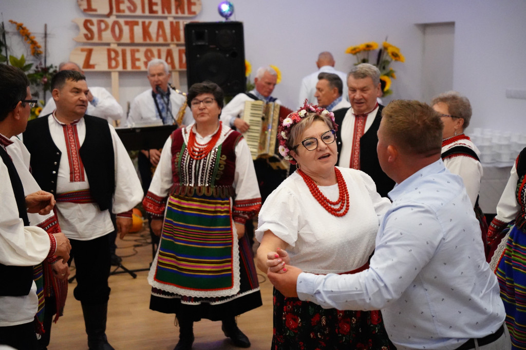 I Jesienne Spotkanie z Biesiadą w Derewicznej