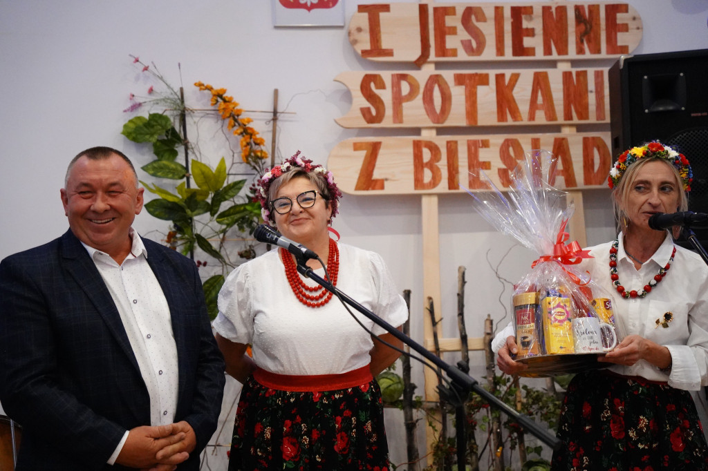 I Jesienne Spotkanie z Biesiadą w Derewicznej