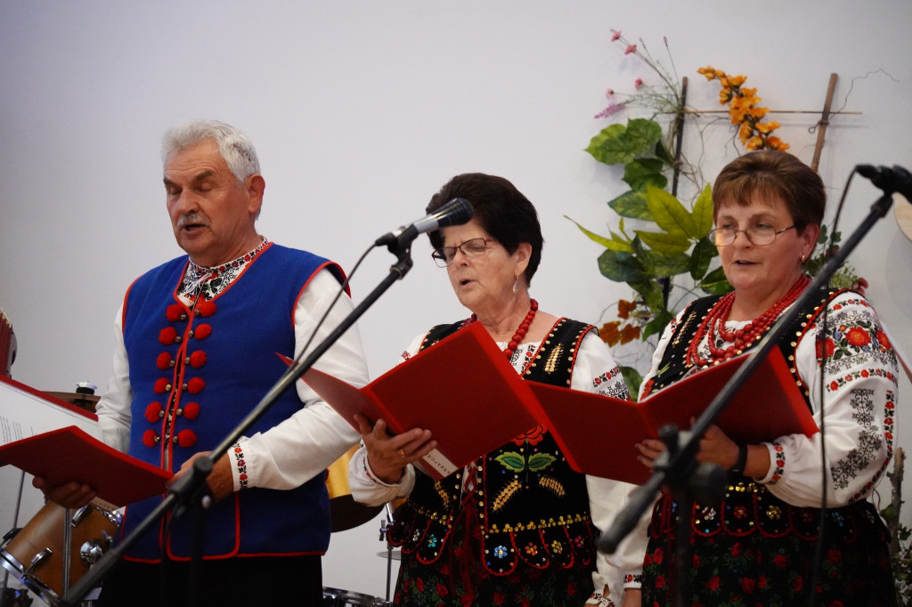 I Jesienne Spotkanie z Biesiadą w Derewicznej
