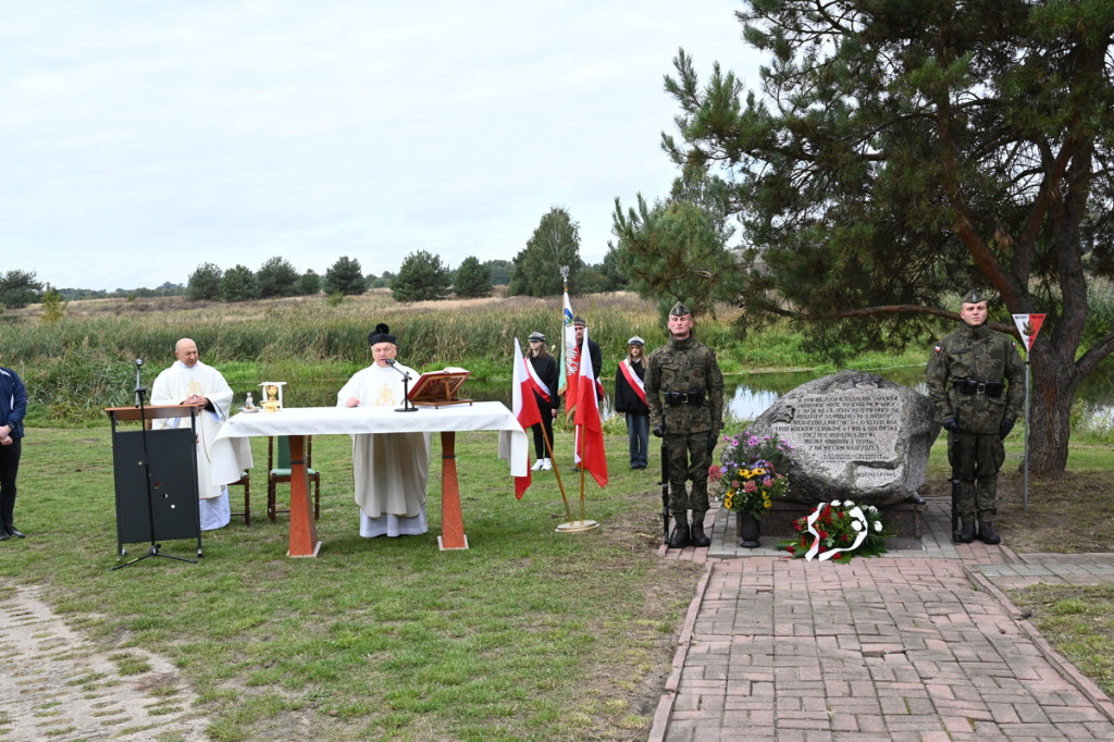 Uroczystość patriotyczna w Bełczącu