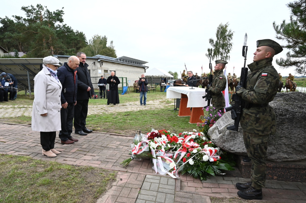 Uroczystość patriotyczna w Bełczącu