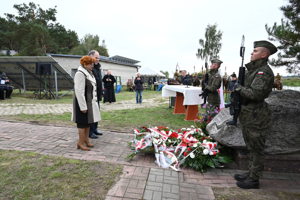 Uroczystość patriotyczna w Bełczącu
