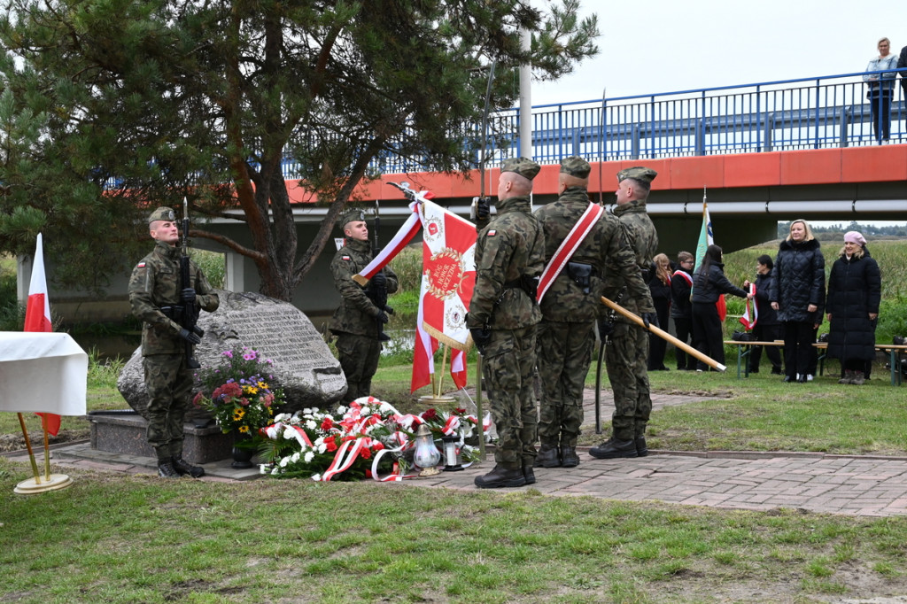 Uroczystość patriotyczna w Bełczącu