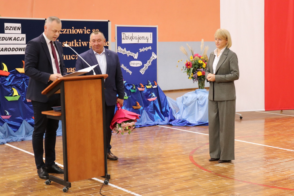 Dzień Nauczyciela w SP w Komarówce Podlaskiej