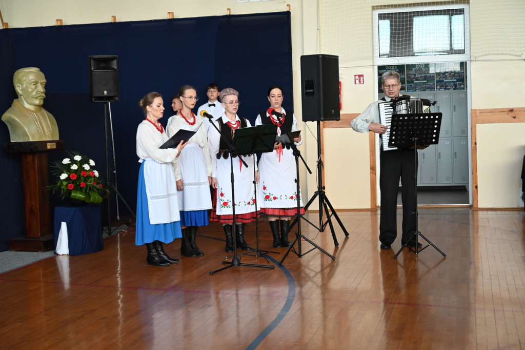 Uroczystość 65-lecia ZSR w Woli Osowińskiej