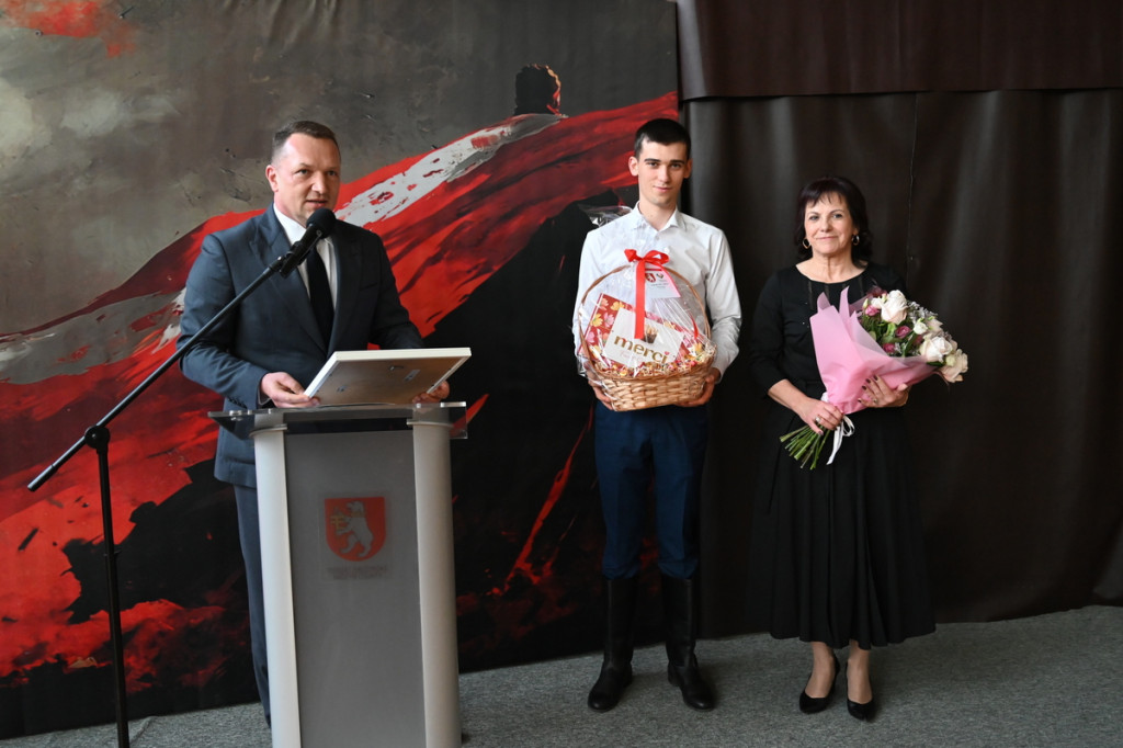 Uroczystość 65-lecia ZSR w Woli Osowińskiej