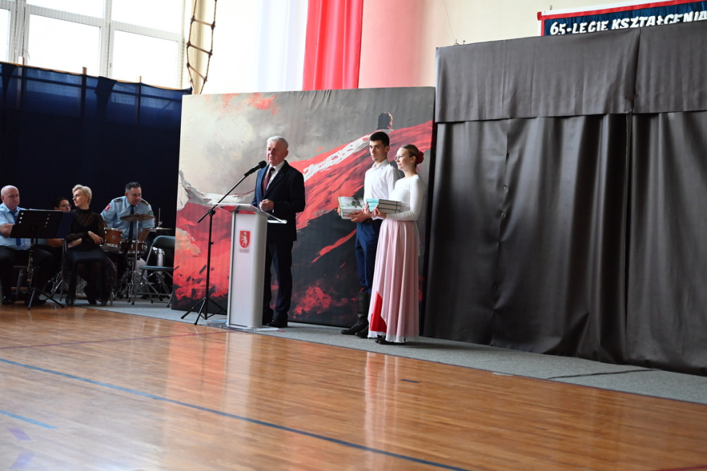 Uroczystość 65-lecia ZSR w Woli Osowińskiej