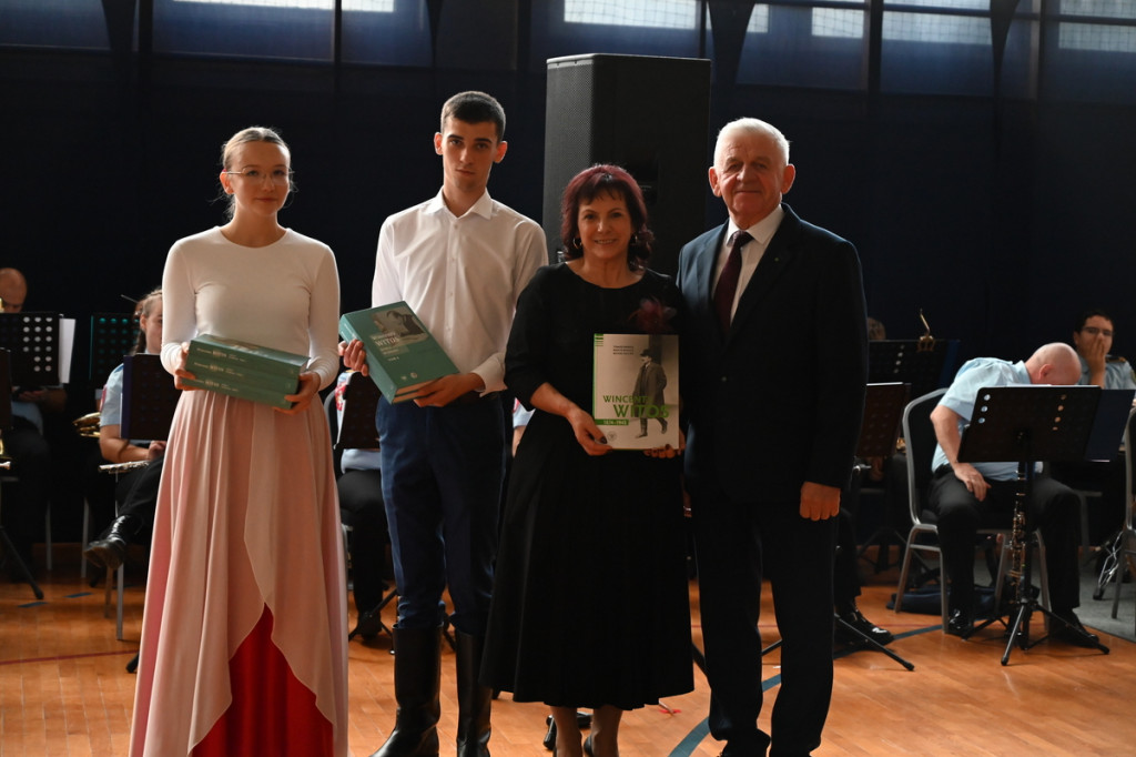 Uroczystość 65-lecia ZSR w Woli Osowińskiej