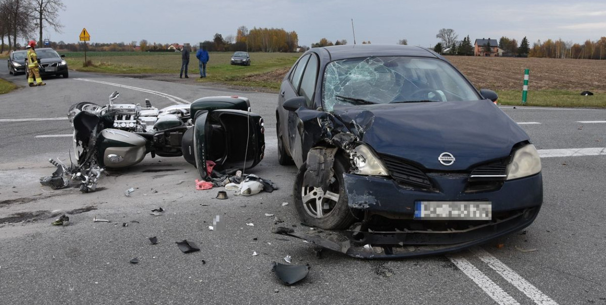 Wypadek na drodze krajowej w Bezwoli