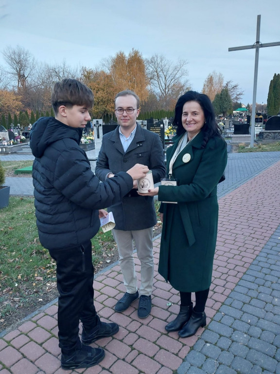 I Radzyńska Kwesta >>Ratujemy Zabytkowe Nagrobki<<