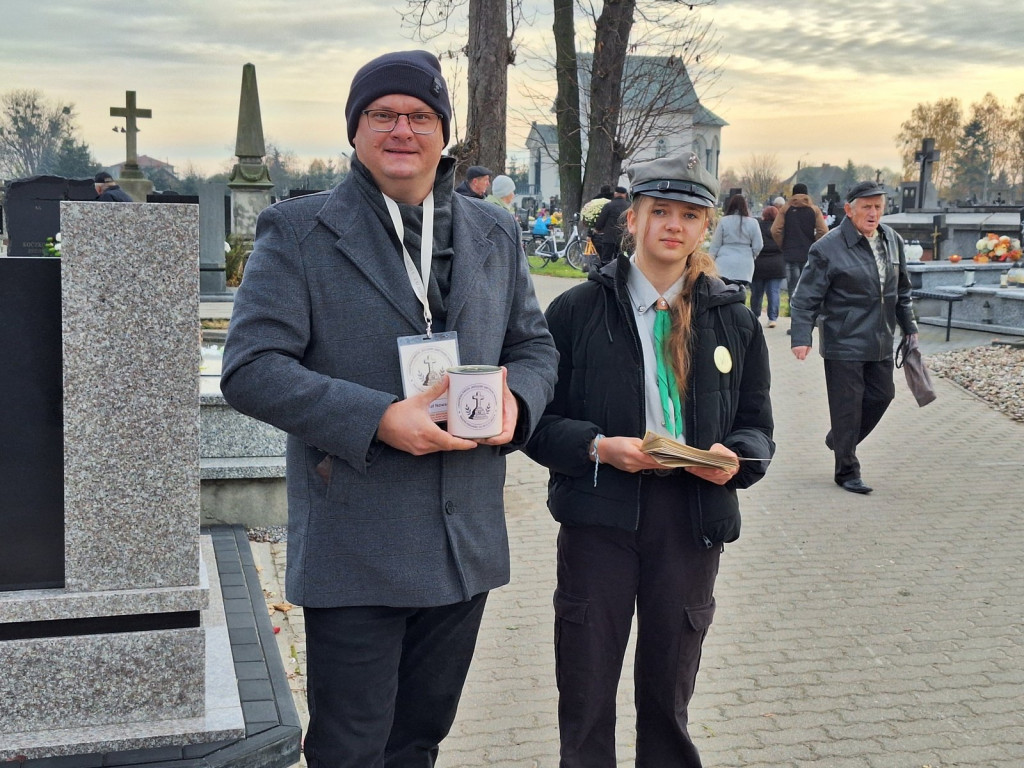 I Radzyńska Kwesta >>Ratujemy Zabytkowe Nagrobki<<