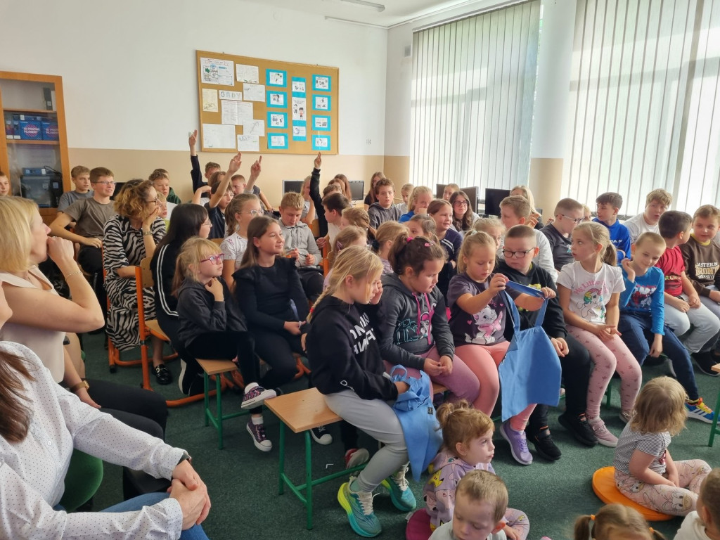 Seria spotkań edukacyjnych w szkołach