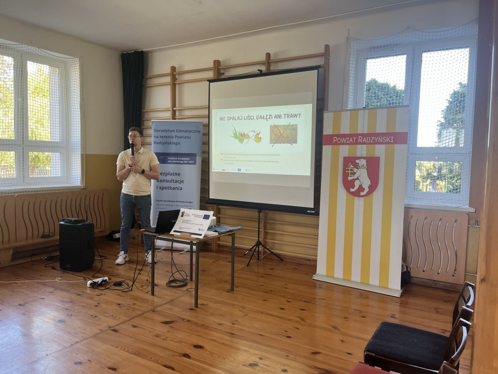 Seria spotkań edukacyjnych w szkołach