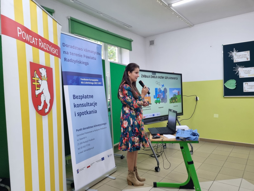 Seria spotkań edukacyjnych w szkołach