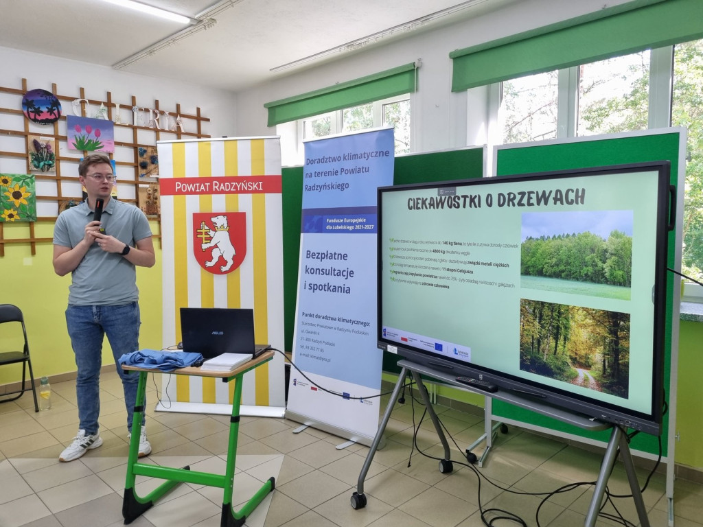 Seria spotkań edukacyjnych w szkołach