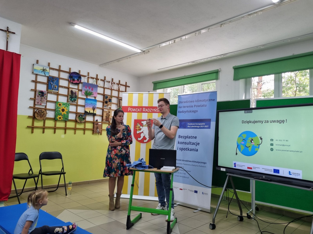 Seria spotkań edukacyjnych w szkołach