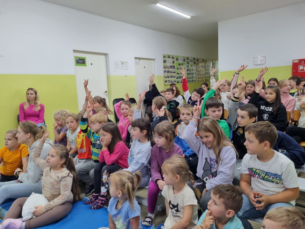 Seria spotkań edukacyjnych w szkołach