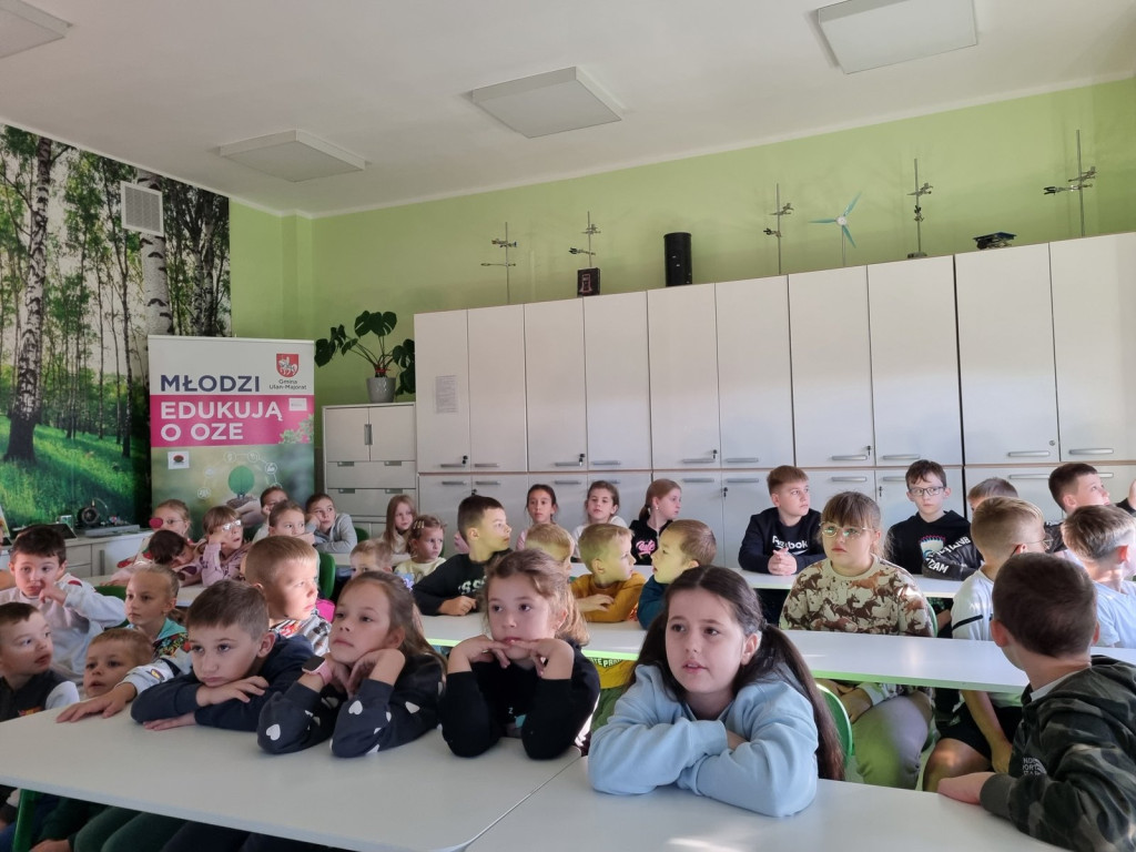 Seria spotkań edukacyjnych w szkołach