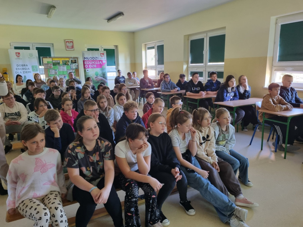 Seria spotkań edukacyjnych w szkołach