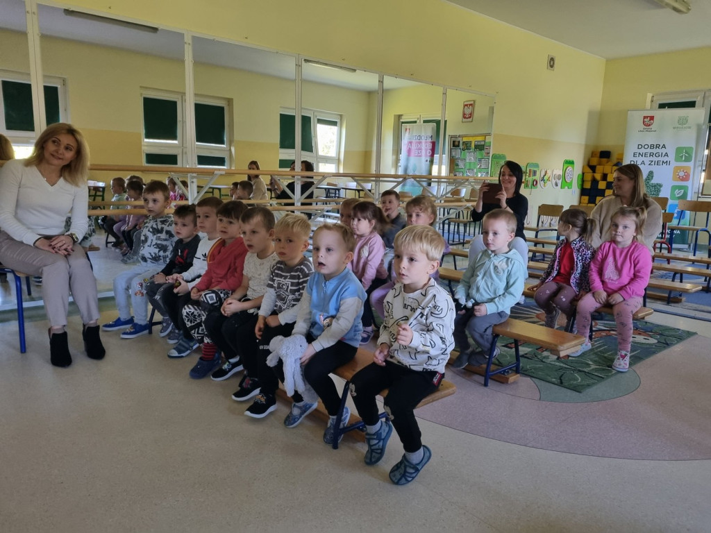 Seria spotkań edukacyjnych w szkołach