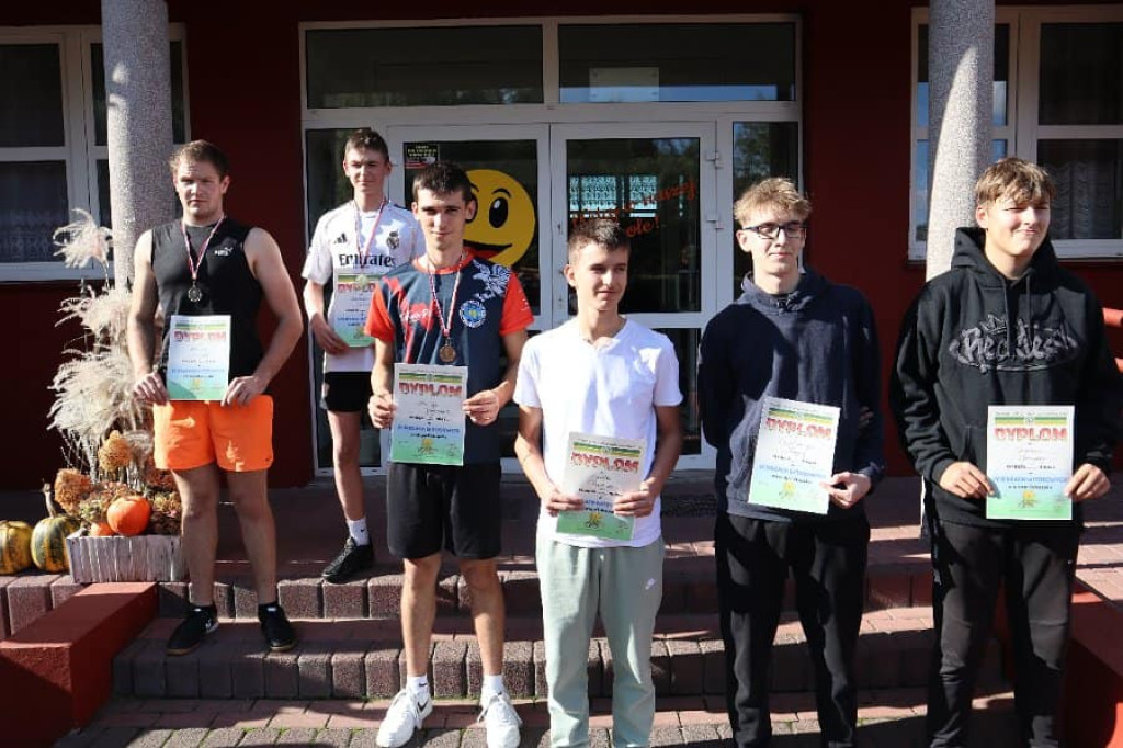 IV Biegi Witosowe w ZSR w Woli Osowińskiej