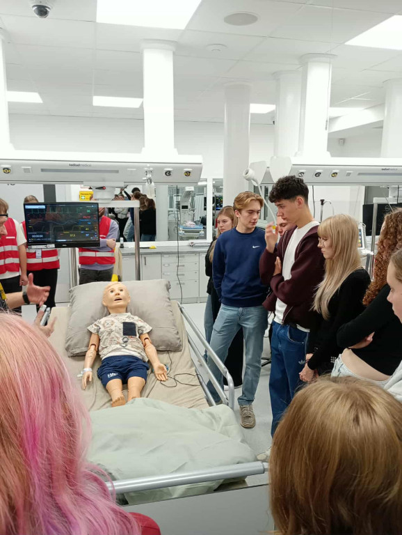 Uczniowie I LO na Festiwalu Nauki i Sztuki