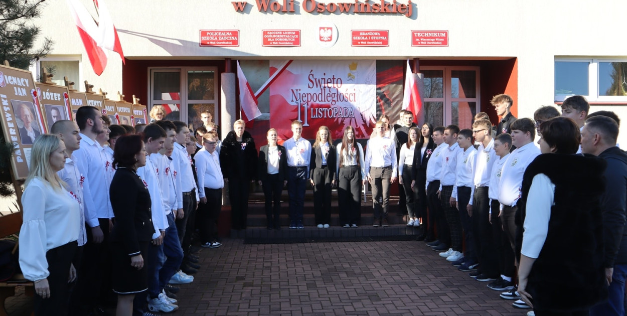 Akcja >>Szkoła do Hymnu<< w ZSR w Woli Osowińskiej