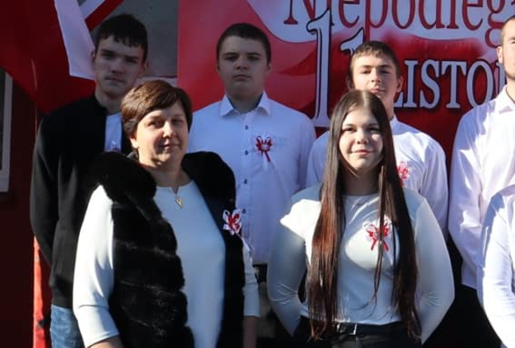 Akcja >>Szkoła do Hymnu<< w ZSR w Woli Osowińskiej