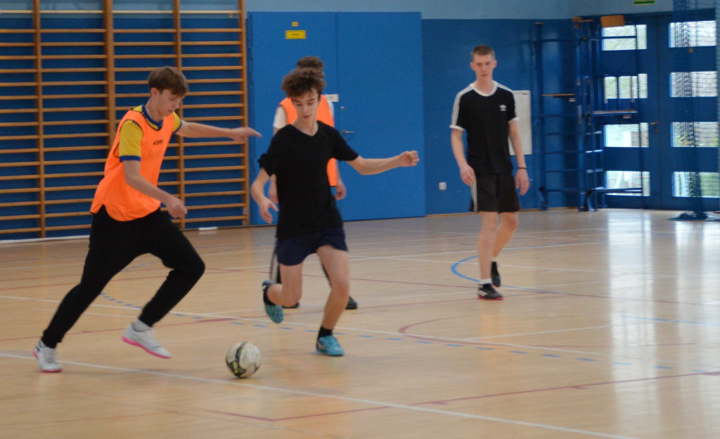 Listopadowy Turniej Piłki Nożnej w ZSP