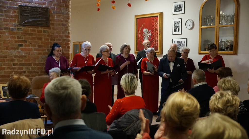 Promocja tomiku poezji Haliny Adamczuk