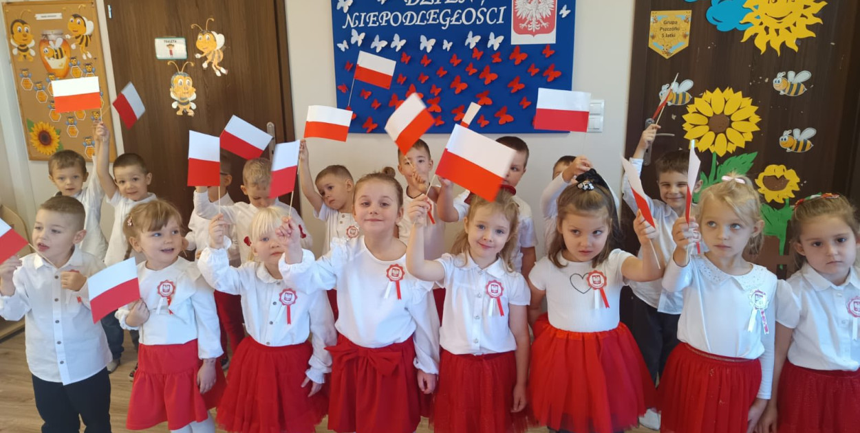 Święto Niepodległości w przedszkolu >>Kacperek<<
