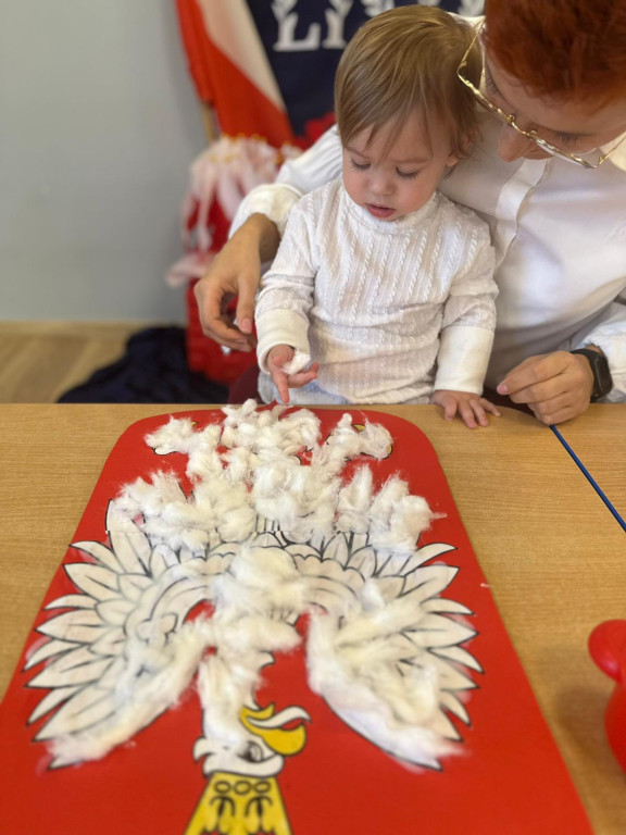 Święto Niepodległości w przedszkolu >>Kacperek<<