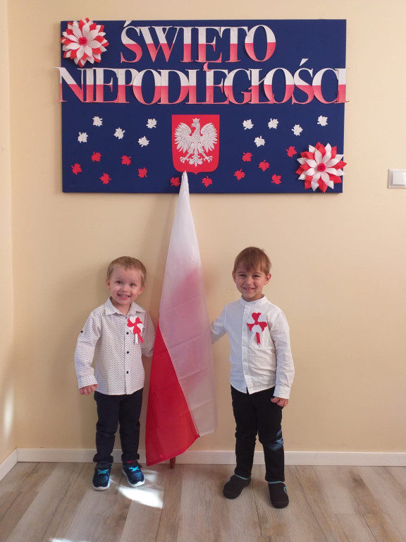 Święto Niepodległości w przedszkolu >>Kacperek<<